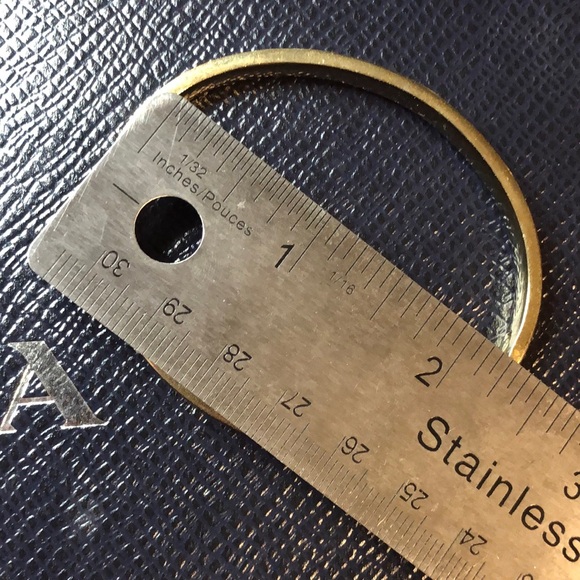 Vintage Fancy Stainless Steel Gold Bangle With Swarovski Shiny Crystal - Picture 9 of 10